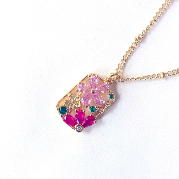 🍏50% OFF/3+...Crystal Flower Pendant Necklace - Picture 3 of 6